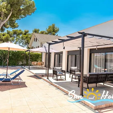 Villa Moderna Elvira El Vendrell