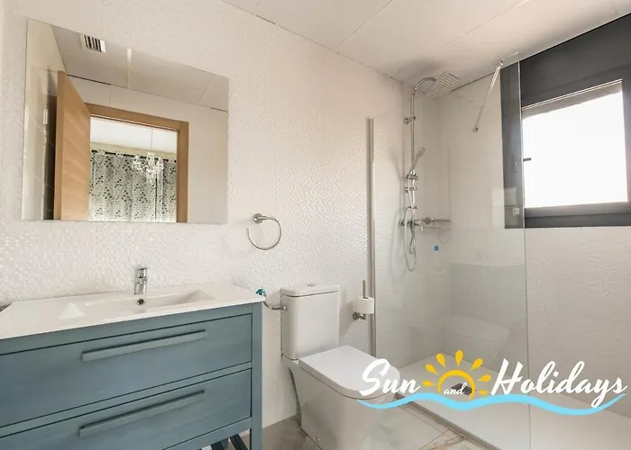 Moderna Elvira Villa *
